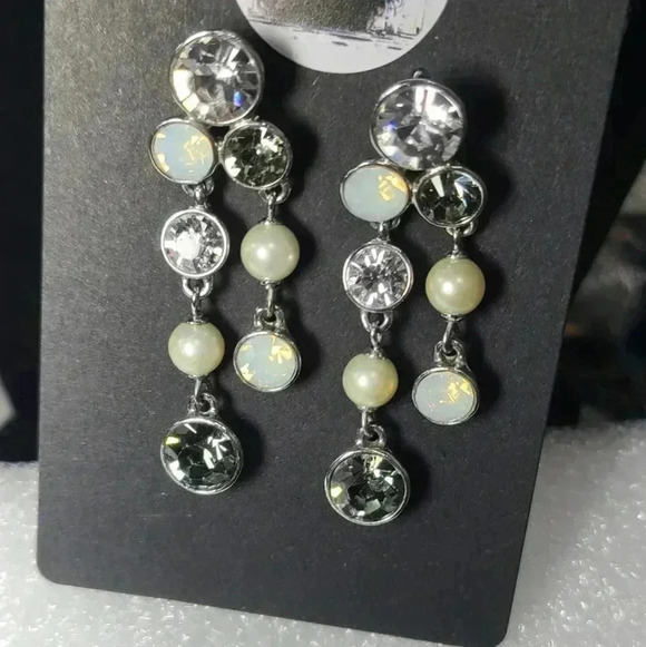 Givenchy crystal fuax opal pearl drop earrings slivertone stud earrings - Picture 15 of 16